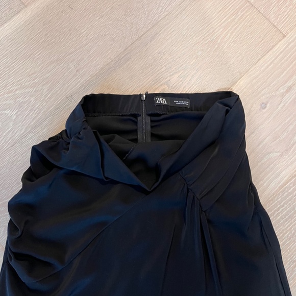 Zara Midi Skirt with Ruching & Thigh-Slit - Picture 2 of 3